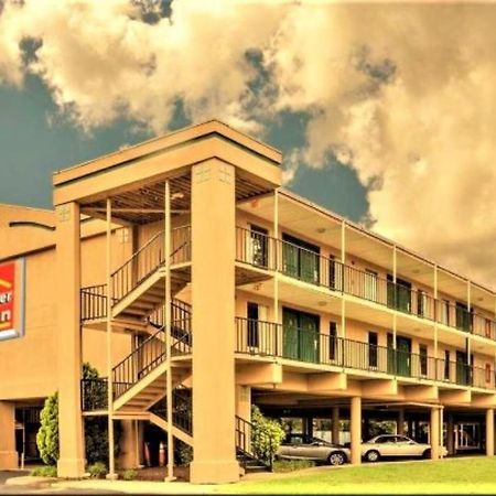 Super Inn Williamsburg Luaran gambar