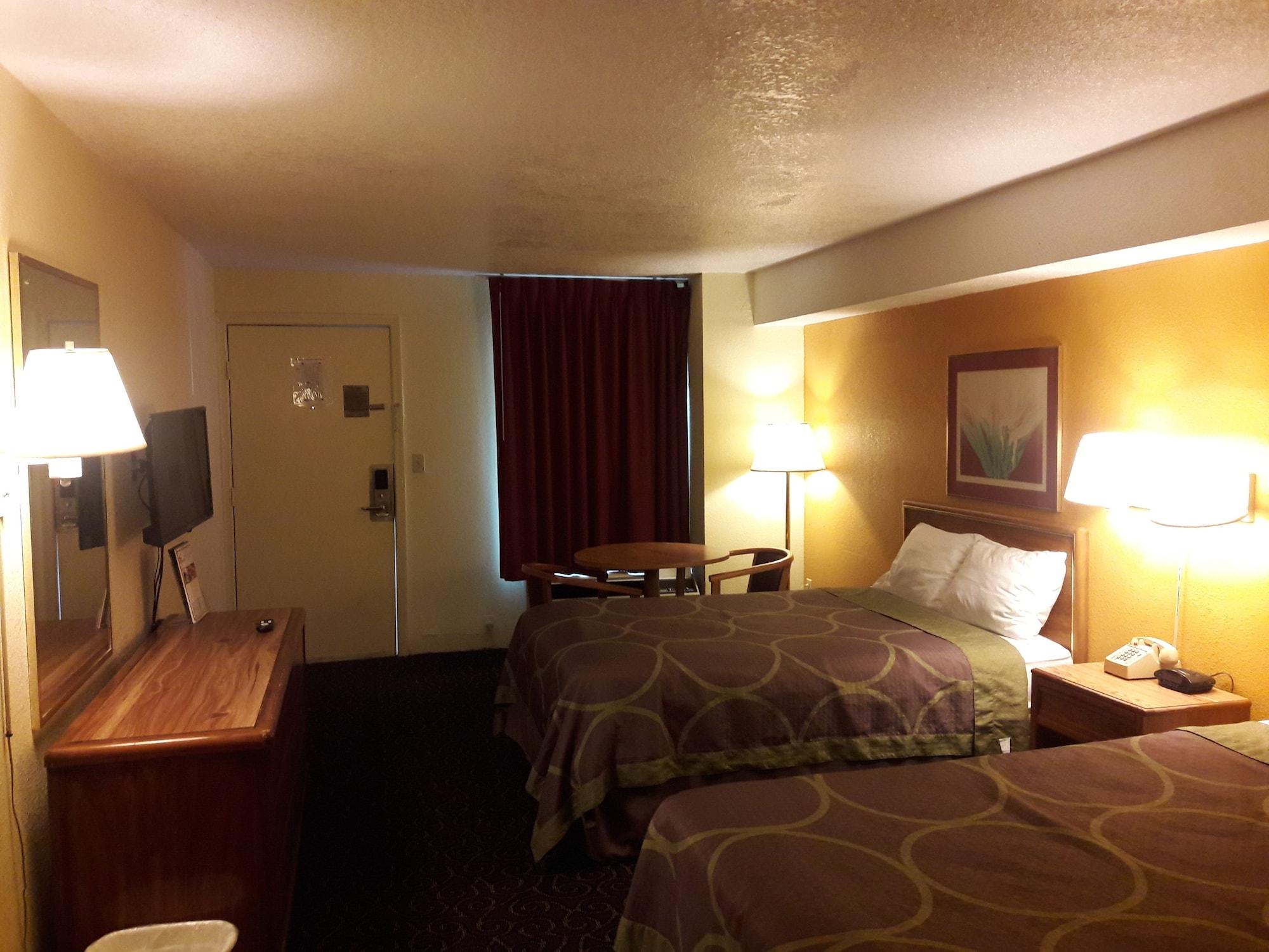 Super Inn Williamsburg Luaran gambar