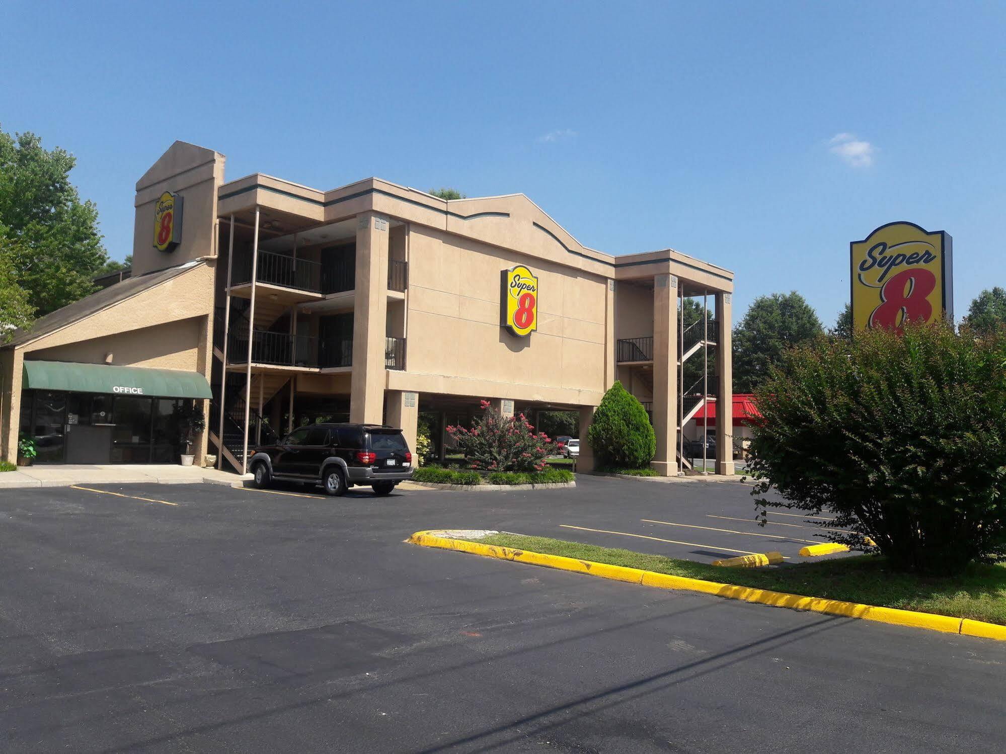 Super Inn Williamsburg Luaran gambar